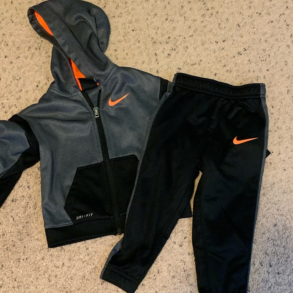Nike Track Suit
